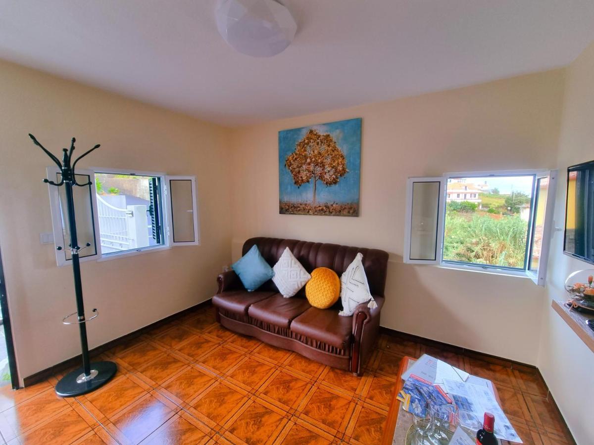 Cozy House In Central Sanatana, Near Top Hiking Trails And Levadas, Pico Ruivo Santana  Luaran gambar