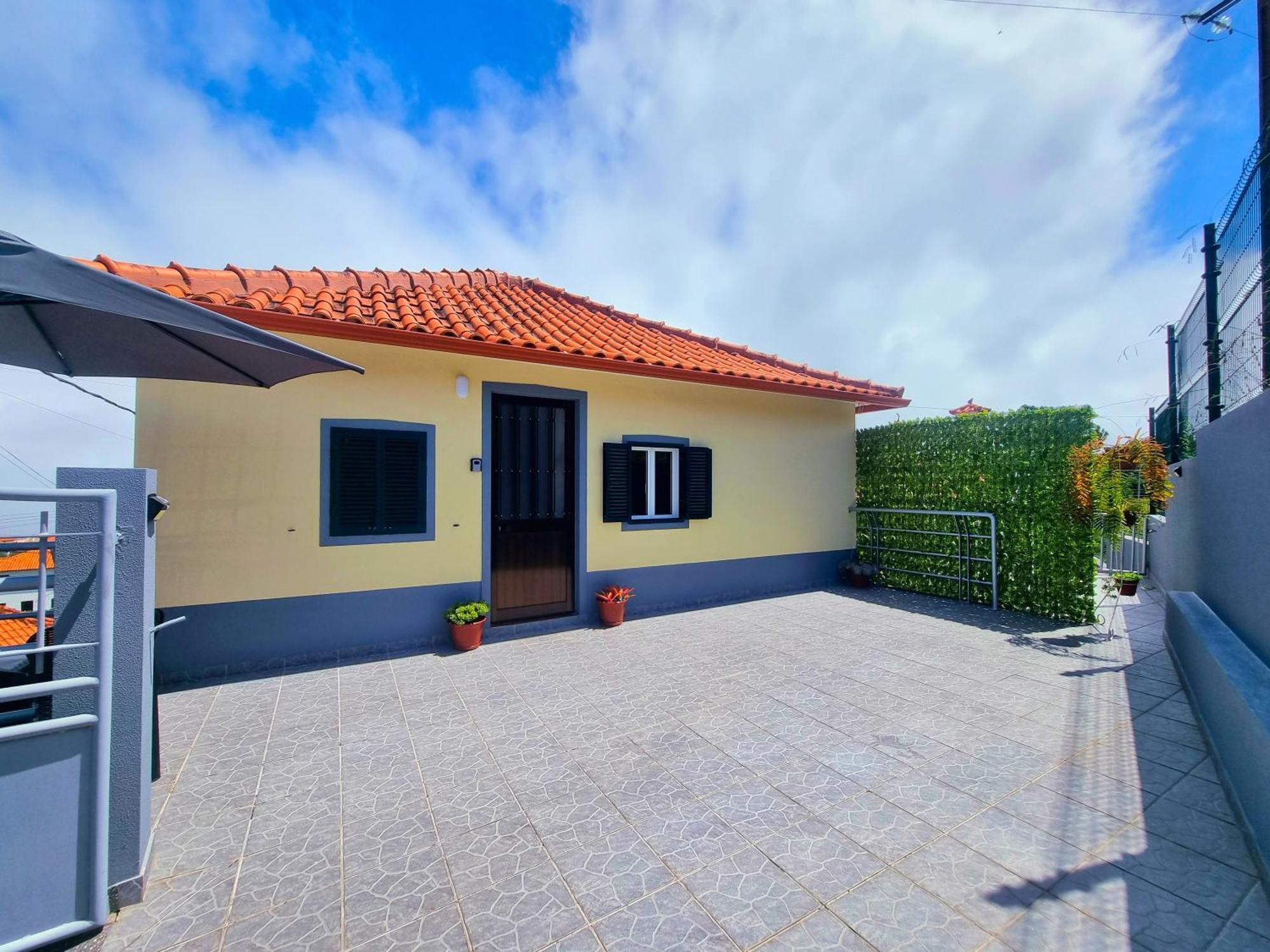 Cozy House In Central Sanatana, Near Top Hiking Trails And Levadas, Pico Ruivo Santana  Luaran gambar
